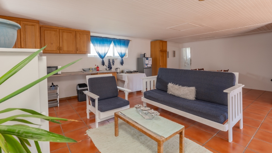 7 Bedroom Property for Sale in Struisbaai Western Cape